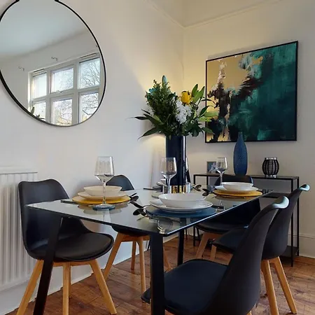 Large Dulwich 3 Bedroom Near Kings College Hospital