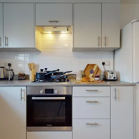Apartment Large Dulwich 3 Bedroom Near Kings College Hospital *