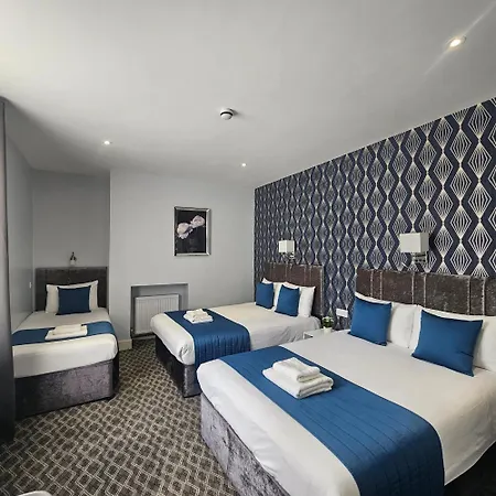 George Hotel 3*