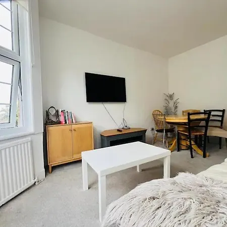 아파트 Spacious 3 Bed Flat In Greenwich *
