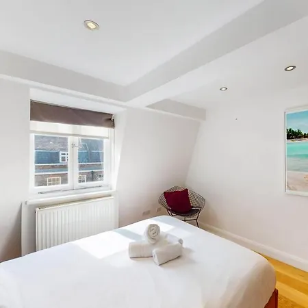 Апартаменты Heart Of Flat With Balcony Лондон