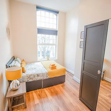 Charming 2-bedroom Flat In Shepherd's Bush, Near Hammersmith Apartamento