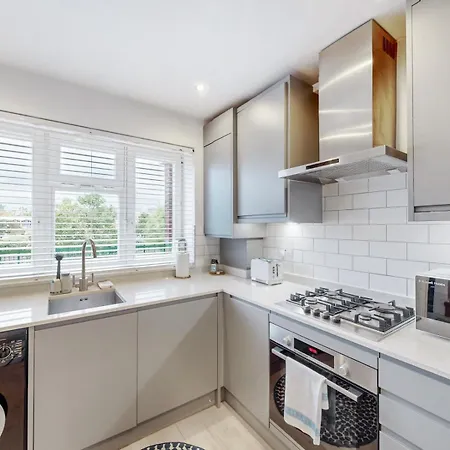 Pass The Keys Stylish Flat In West Hampstead Apartment *