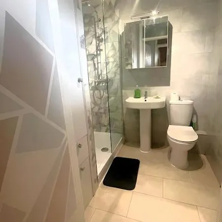 Apartamento Cosy Flat In Romford, 30 Mins From London *