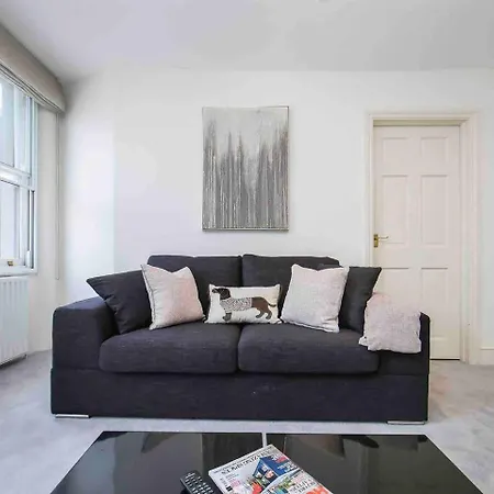 1 Bed Apartment- Marble Arch 4 Apartment London
