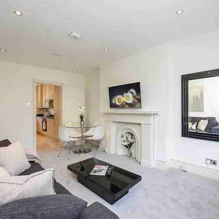 1 Bed Apartment- Marble Arch 4 Apartment *