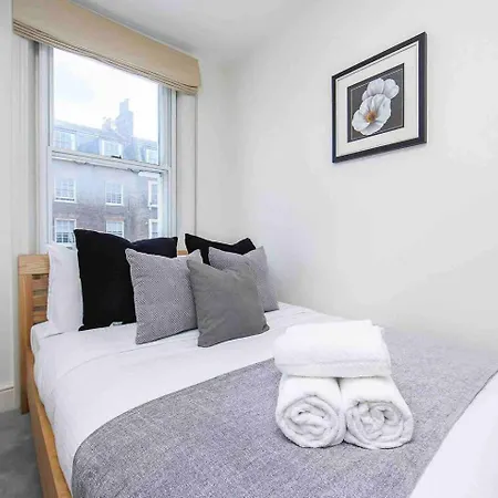 1 Bed Apartment- Marble Arch 4 *