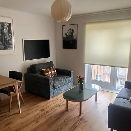 דירה Flat In *