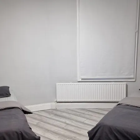 Stratford 4 Bedroom *