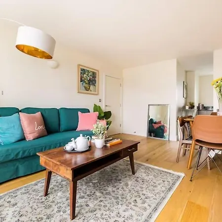 Stunning 2 Bed Ensuite Apartment