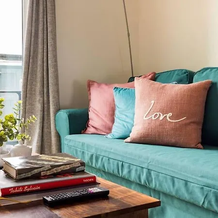 Stunning 2 Bed Ensuite * London