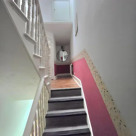Large Dulwich 3 Bedroom Near Kings College Hospital London