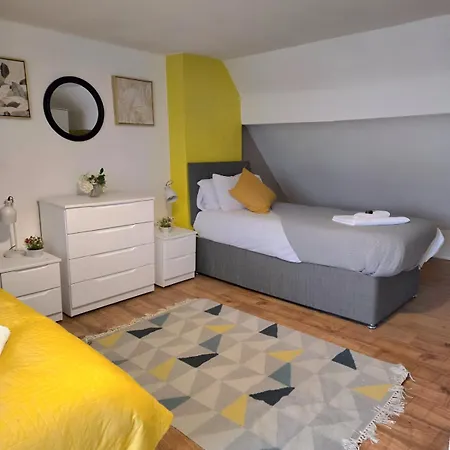 Large Dulwich 3 Bedroom Near Kings College Hospital