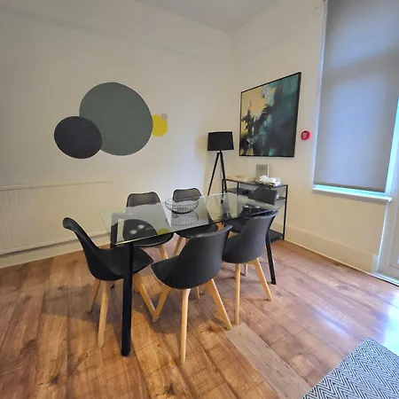 Large Dulwich 3 Bedroom Near Kings College Hospital Apartment London