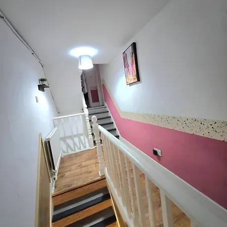 Large Dulwich 3 Bedroom Near Kings College Hospital *