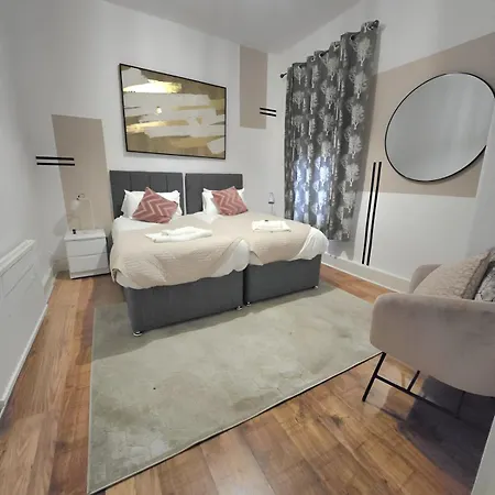 Large Dulwich 3 Bedroom Near Kings College Hospital * London