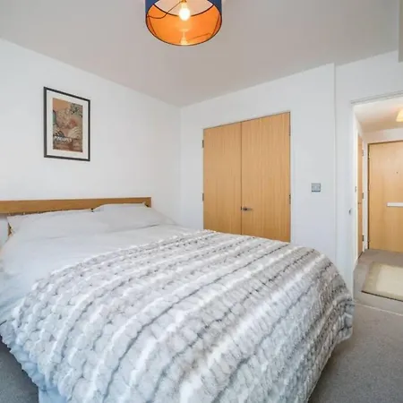 Charming Flat Near Canary Wharf * London