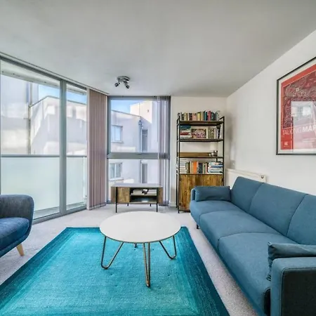 Apartment Charming Flat Near Canary Wharf *