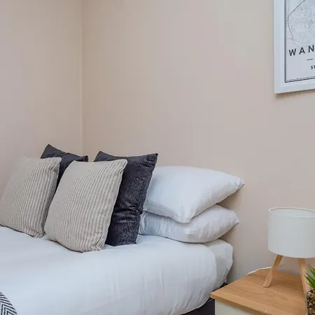 Modern Flat With Balcony Next To Station By Cto Serviced London