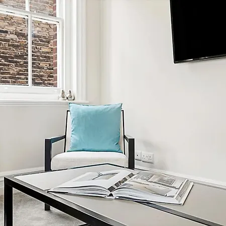 Serene 2br - 3 Mins To Fulham Broadway * לונדון