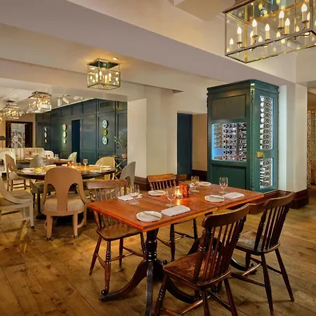 St. Ermin's Hotel, Autograph Collection Hotell