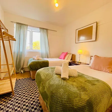 2bd Canarywharf Mile End Private Balcony Free Parking Apartmán