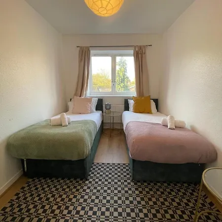 2bd Canarywharf Mile End Private Balcony Free Parking Apartmán Londýn