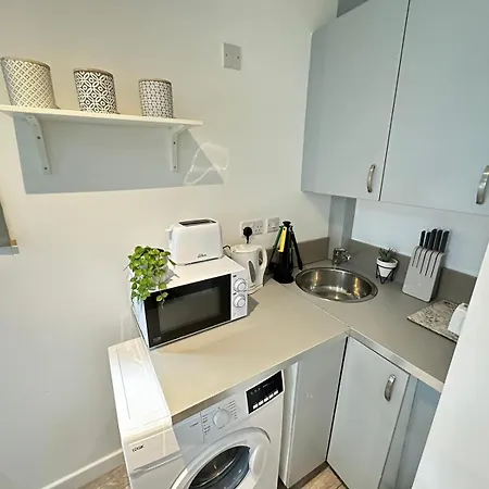 Harrow Road Beautiful Family * London