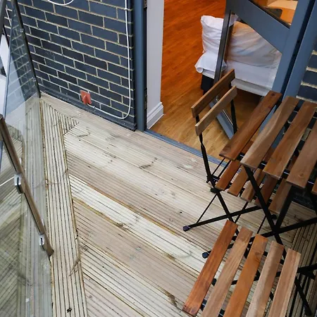 Apartamento New Luxury In Location Next To Shops, Cafes, Bars & Metro Londres