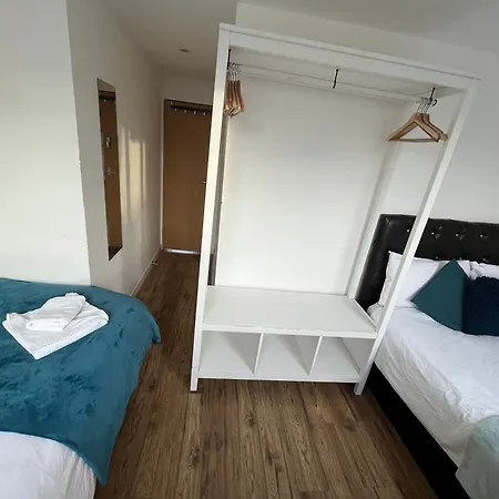 Euston Private Bedrooms 119a 4-7 Homestay *