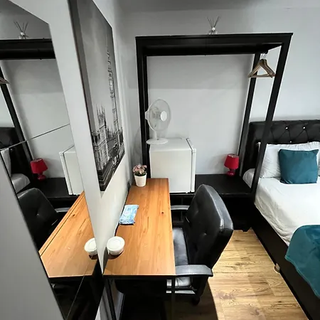 Euston Private Bedrooms 119a 4-7 London
