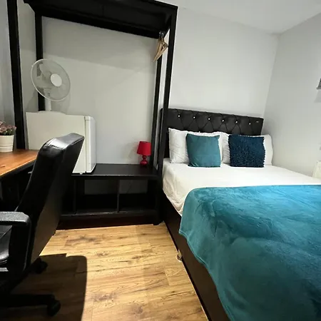 Euston Private Bedrooms 119a 4-7 Homestay *