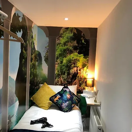 Euston Private Bedrooms 119a 4-7 Homestay
