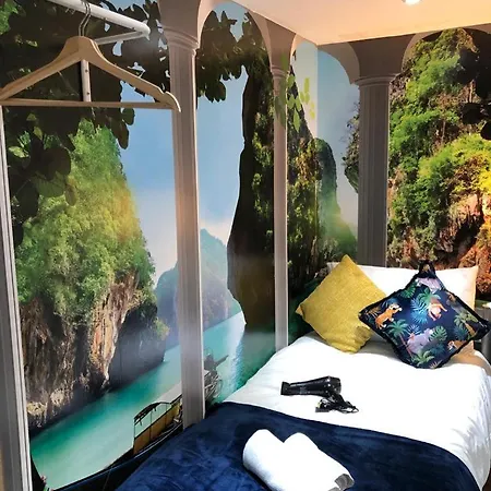Homestay Euston Private Bedrooms 119a 4-7 *