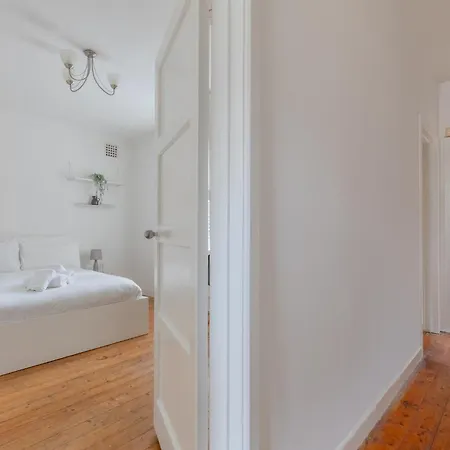 Apartment Spacious 3bd Flat W Garden Near Clapham Common