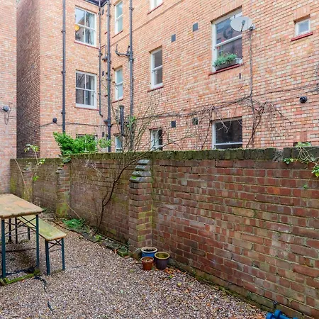 Spacious 3bd Flat W Garden Near Clapham Common Apartment London