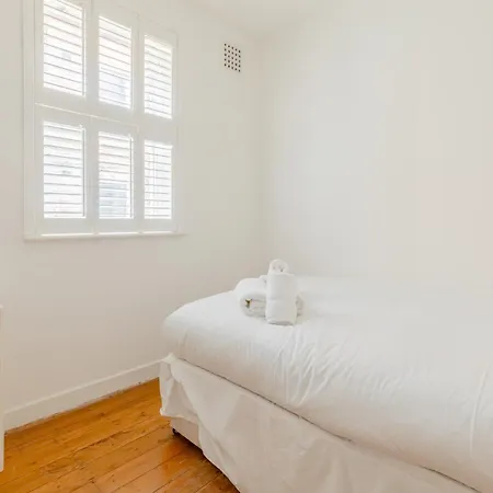 Spacious 3bd Flat W Garden Near Clapham Common