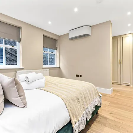 Upscale 3-br Haven In Highend And Trendy Location Vakantiehuis Londen