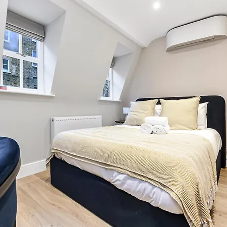Upscale 3-br Haven In Highend And Trendy Location Vakantiehuis Londen