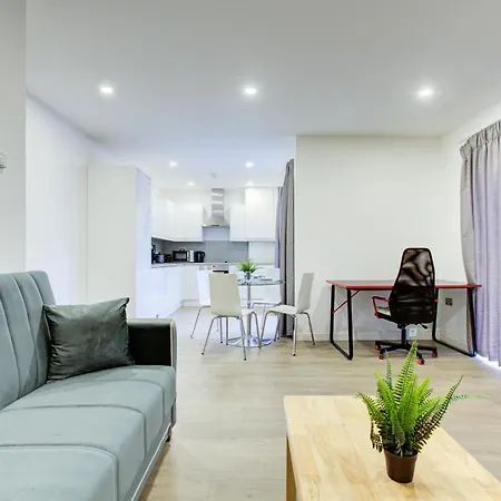 Canning Town 4-person Flat Appartement *