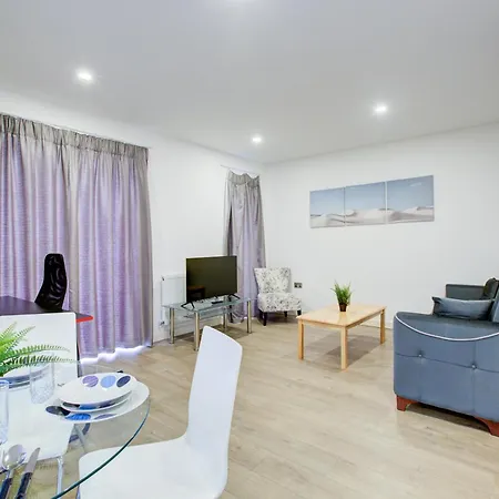 Appartement Canning Town 4-person Flat Londen