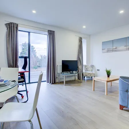 Canning Town 4-person Flat * Londen