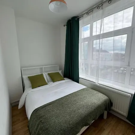 Cosy 2br Flat Excellent Location ロンドン