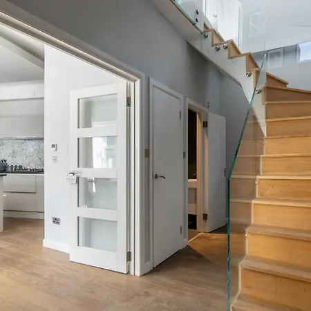 Stylish 2-bed In Camden Special Price Due To Maintenance Road Works Nearby Londres