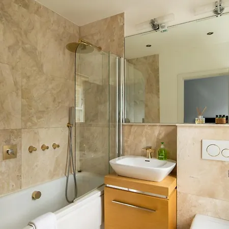 Stylish 2-bed In Camden Special Price Due To Maintenance Road Works Nearby * Londres