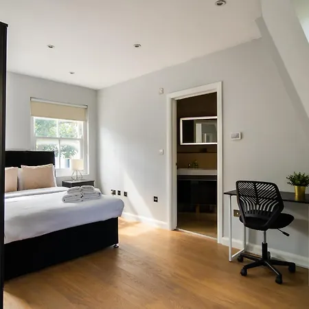 Stylish 2-bed In Camden Special Price Due To Maintenance Road Works Nearby *