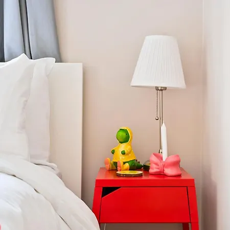 Newly Renovated 2-3 Bed Flat In Fulham By The Thames * لندن
