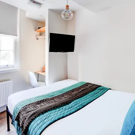 Dancenter Southwark Near Bridge Hotel 3*