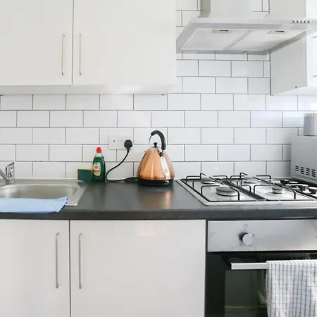 Lovely Flats In Dalston * Londen
