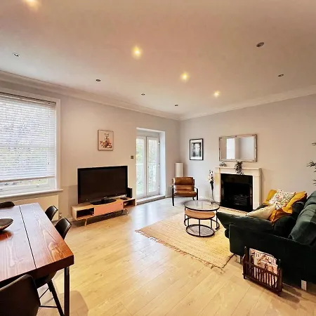 Exquisite 2beds, 2baths In Charming Camden Area - Belsize Park *